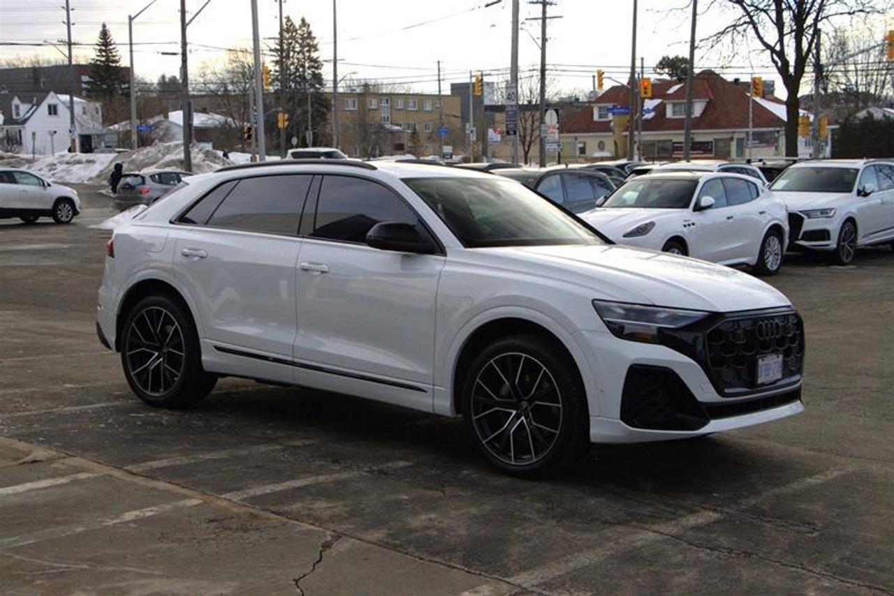 2024 Audi Q8 Progressiv 55 TFSI quattro Photo