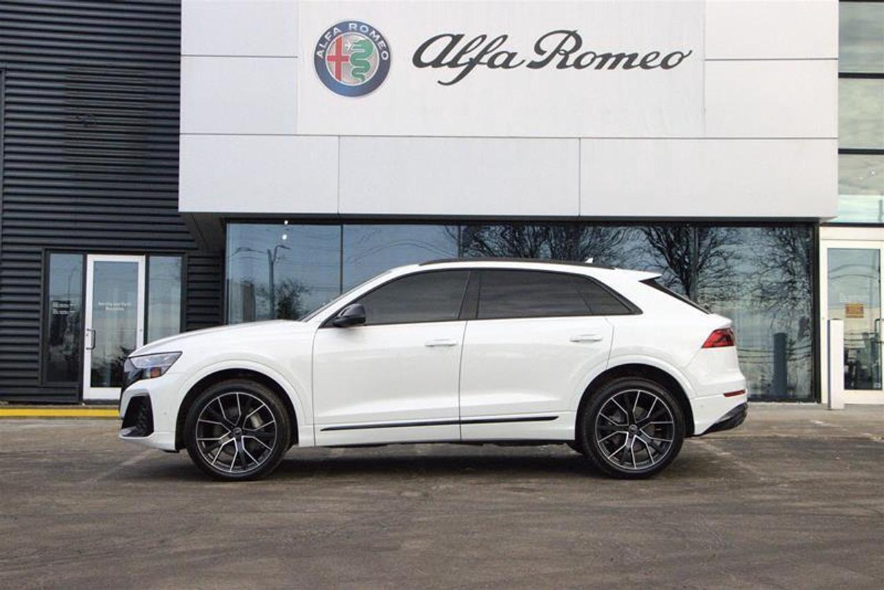 2024 Audi Q8 Progressiv 55 TFSI quattro Photo