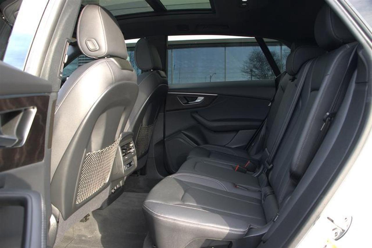 2024 Audi Q8 Progressiv 55 TFSI quattro Photo