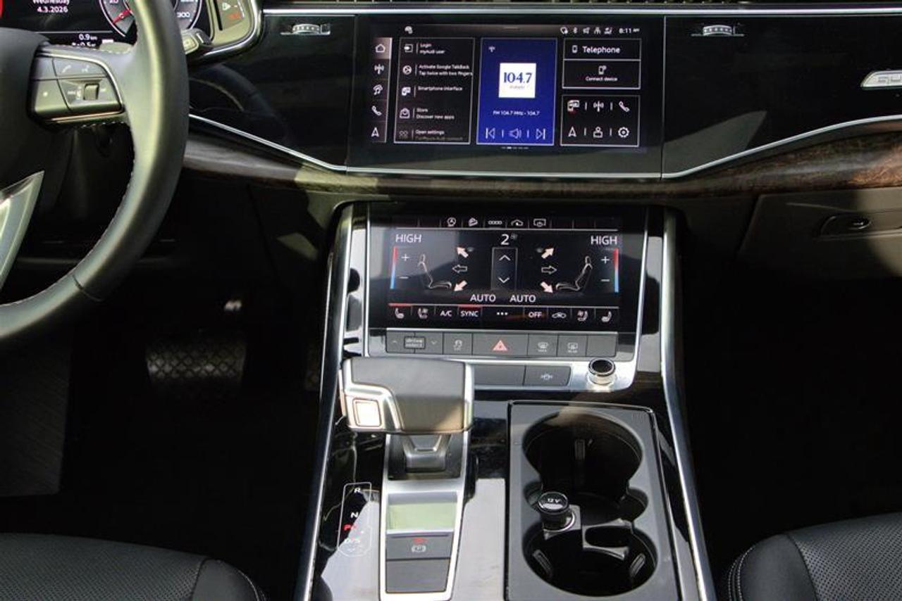 2024 Audi Q8 Progressiv 55 TFSI quattro Photo