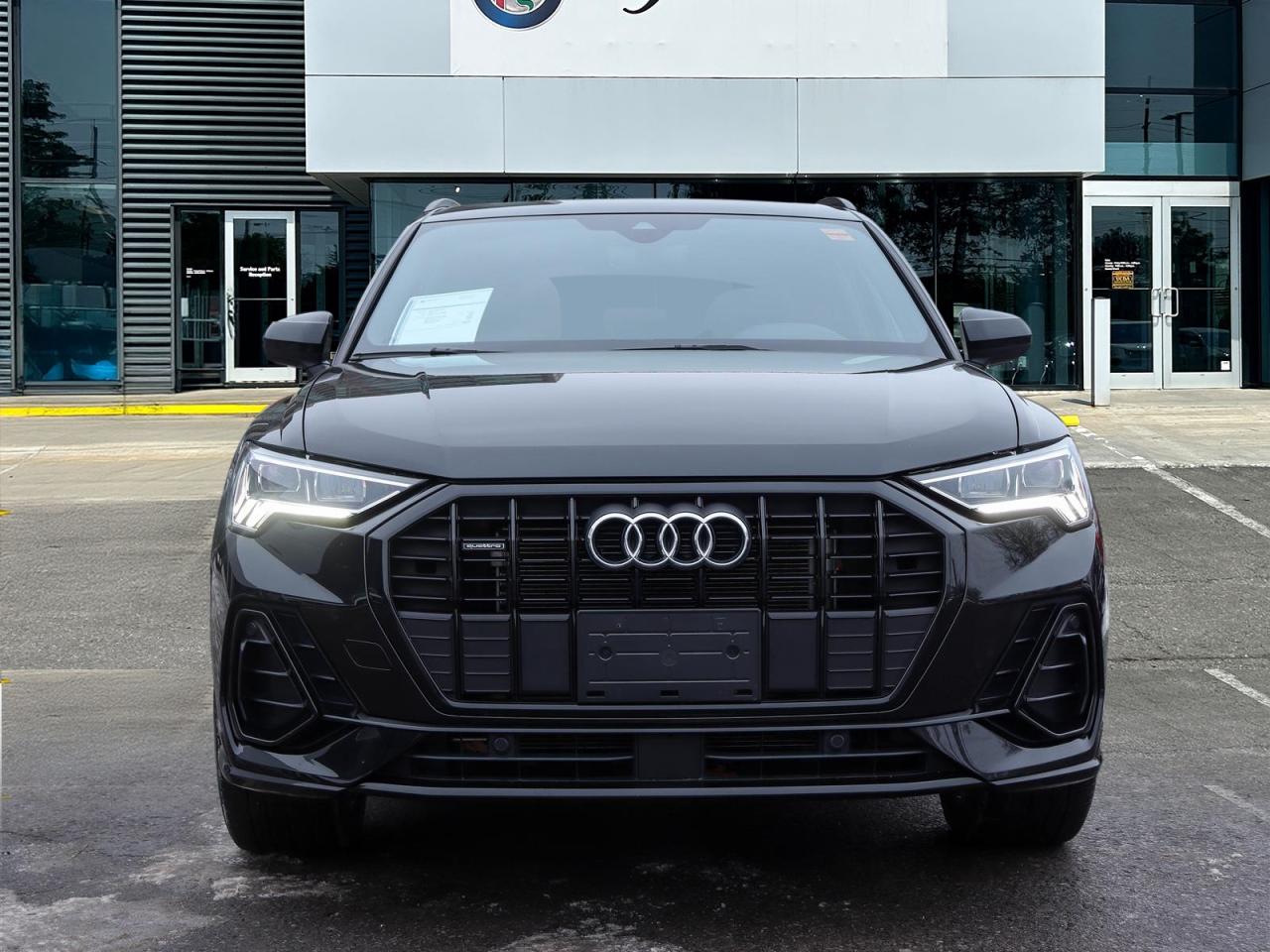 2022 Audi Q3 45 2.0T Progressiv quattro 8sp Tiptronic Photo