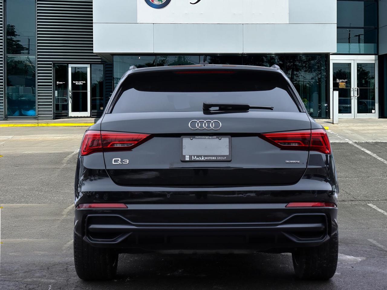 2022 Audi Q3 45 2.0T Progressiv quattro 8sp Tiptronic Photo