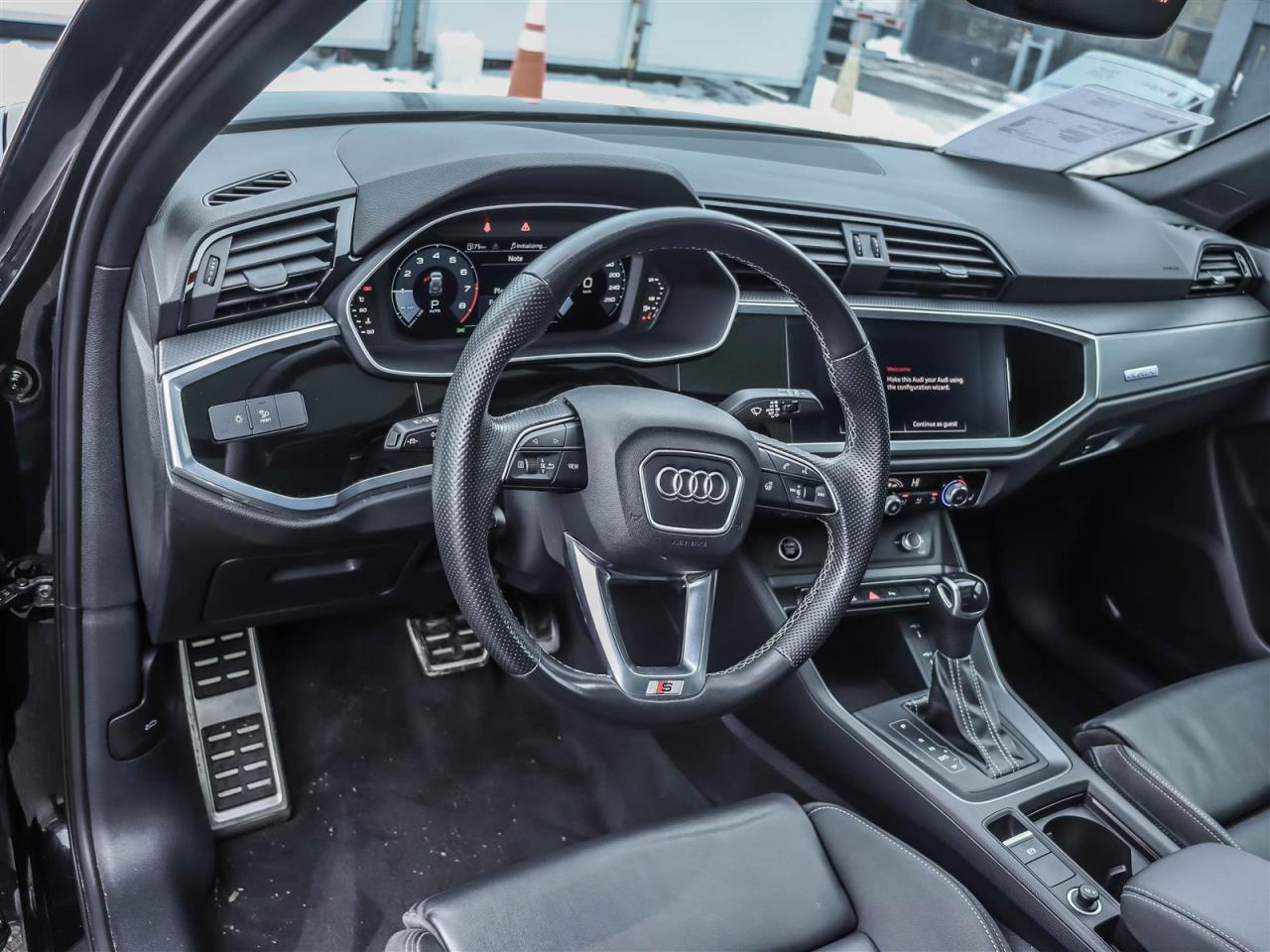 2022 Audi Q3 45 2.0T Progressiv quattro 8sp Tiptronic Photo