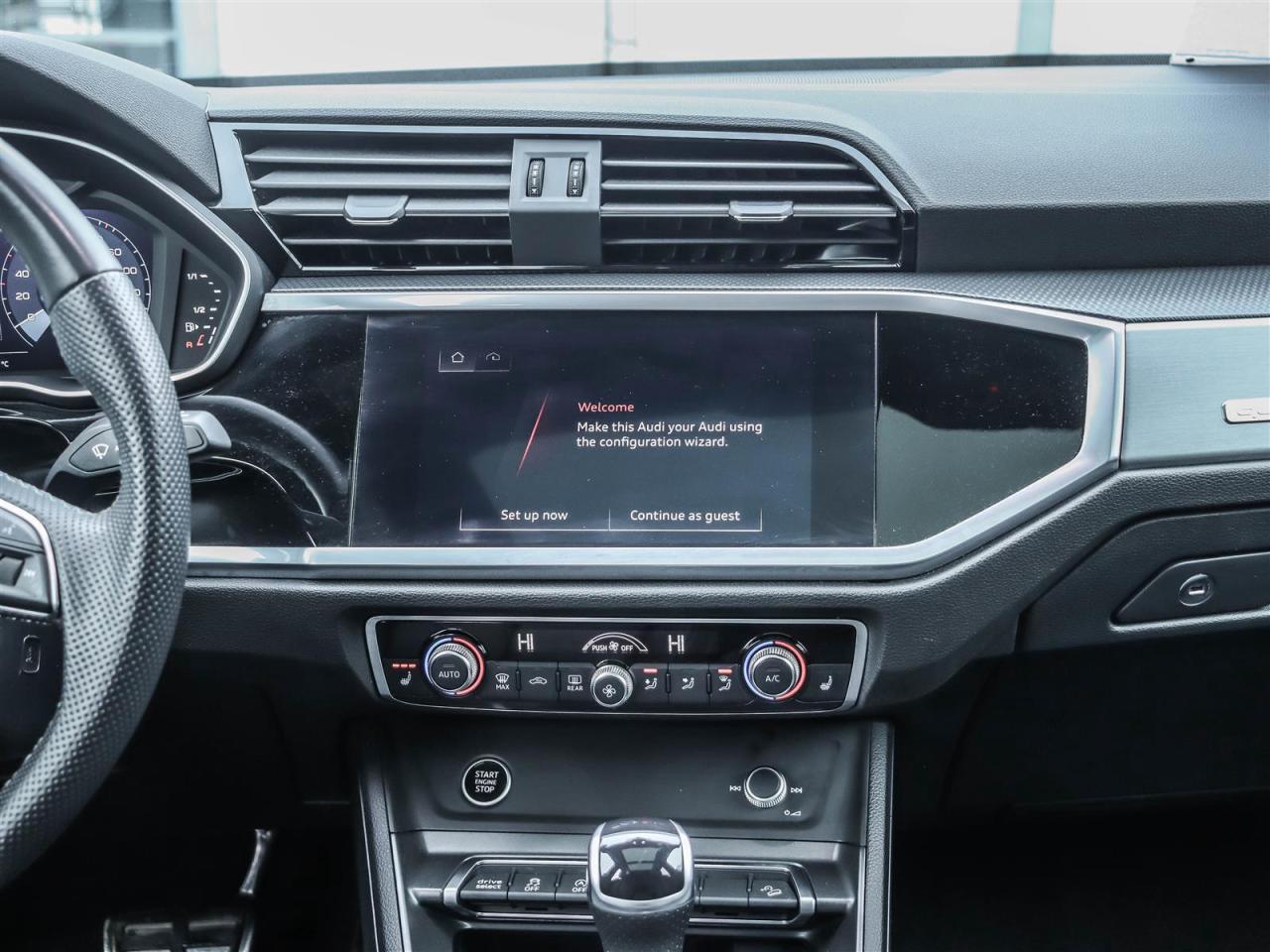 2022 Audi Q3 45 2.0T Progressiv quattro 8sp Tiptronic Photo