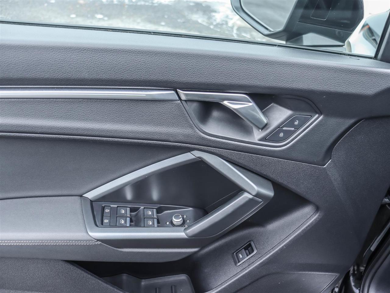 2022 Audi Q3 45 2.0T Progressiv quattro 8sp Tiptronic Photo