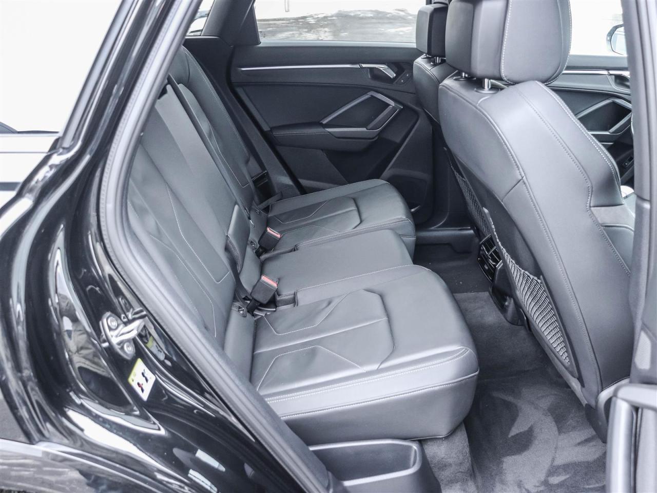 2022 Audi Q3 45 2.0T Progressiv quattro 8sp Tiptronic Photo