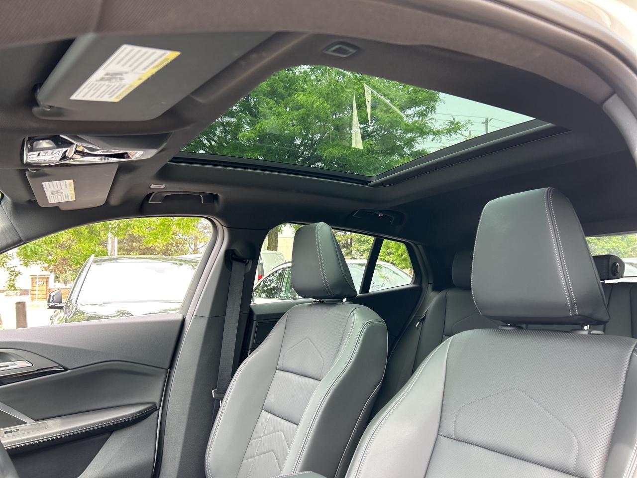 2025 BMW X2 PANOROOF,CARPLAY,ANDROID AUTO, REMOTE STARTER Photo3