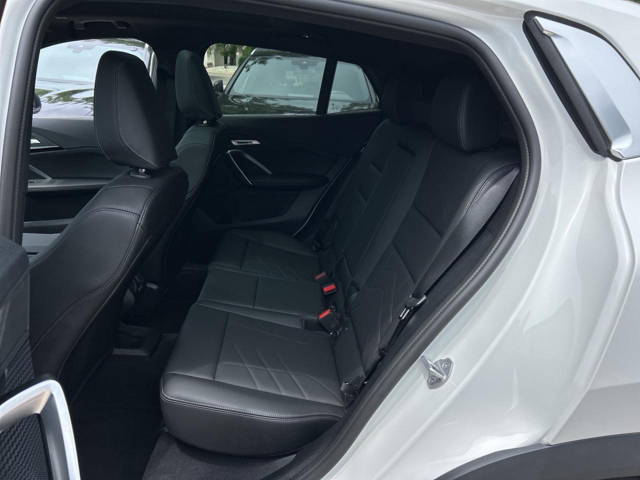 2025 BMW X2 PANOROOF,CARPLAY,ANDROID AUTO, REMOTE STARTER Photo