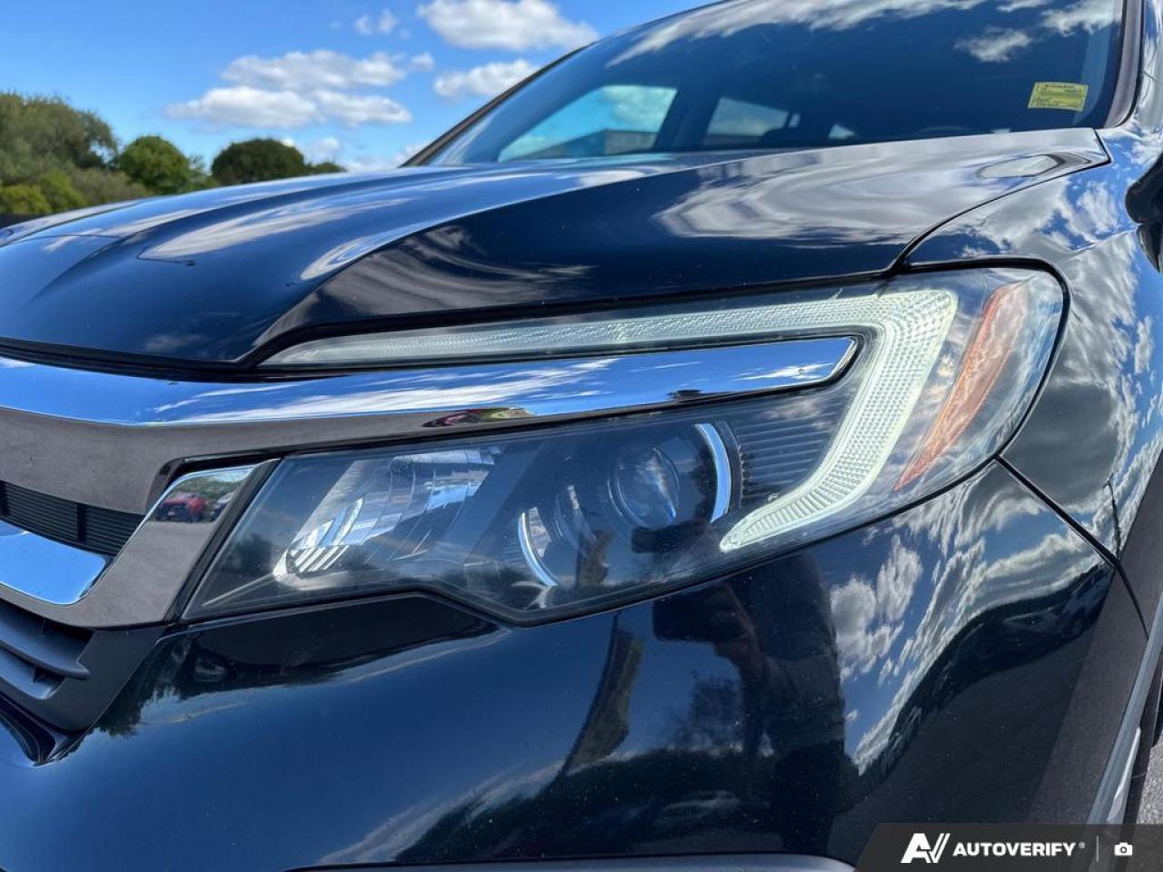 2019 Honda Pilot EX-L Navi BACKUP CAM   BLUETOOTH   HTD LTHR SEATS Photo