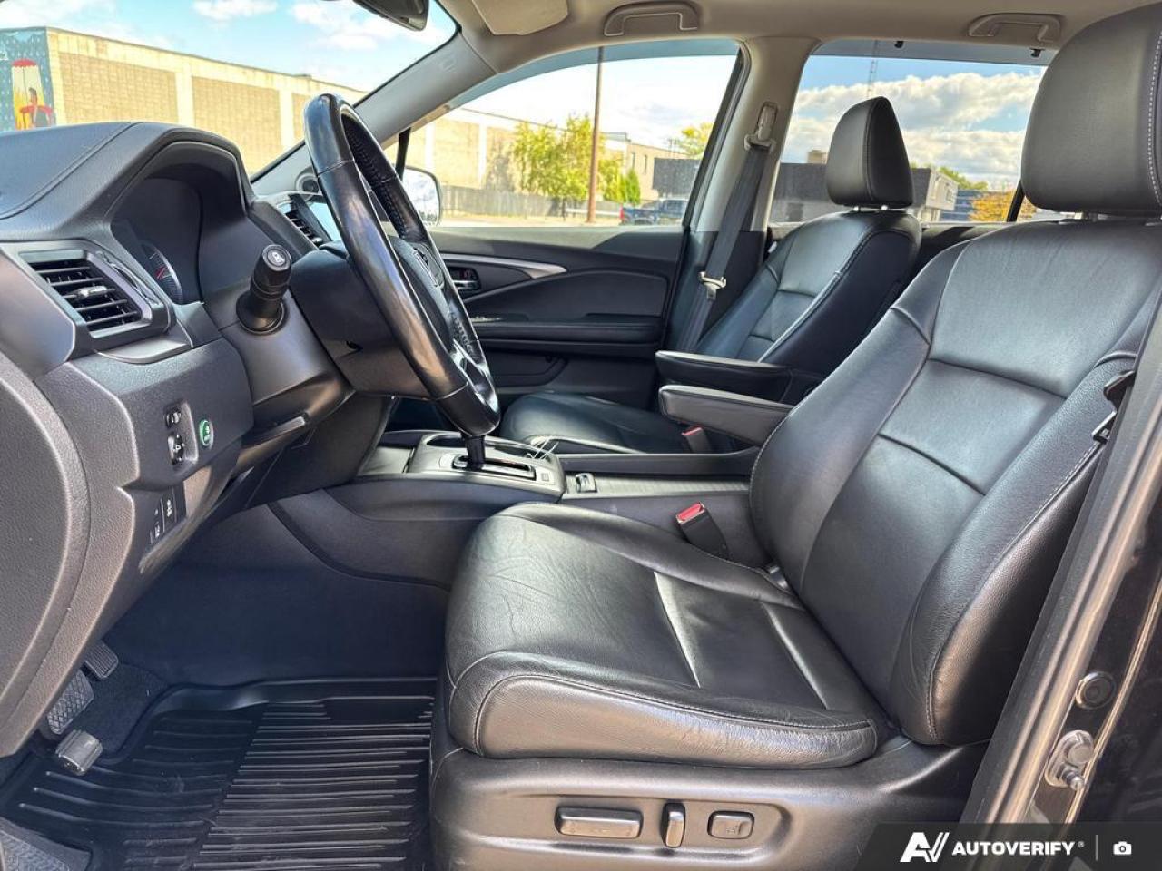 2019 Honda Pilot EX-L Navi BACKUP CAM   BLUETOOTH   HTD LTHR SEATS Photo