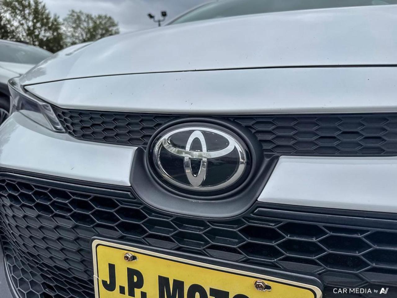 2022 Toyota Corolla LE BACKUP CAM   BLUETOOTH   KEYLESS ENTRY   LANE A Photo