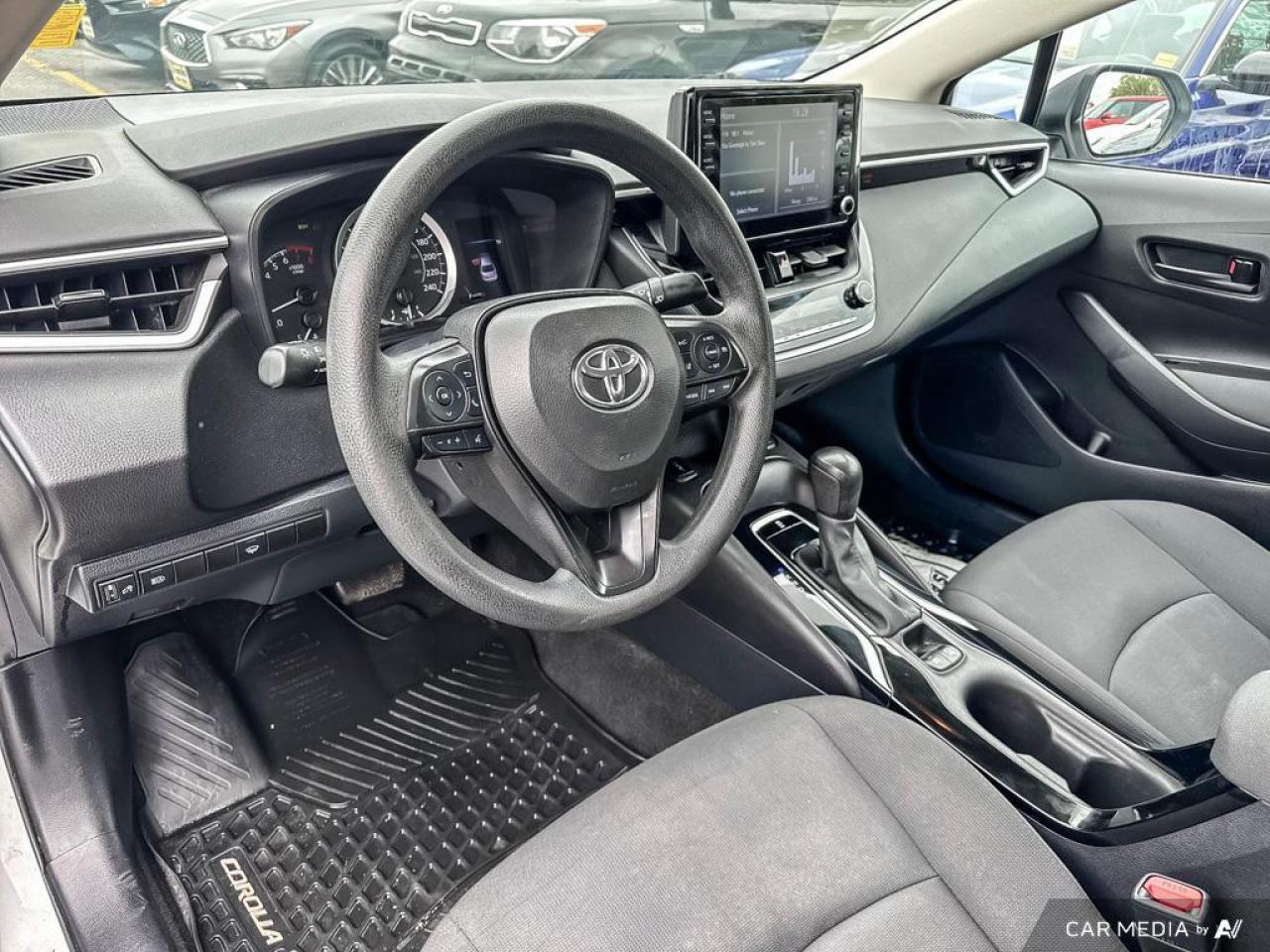 2022 Toyota Corolla LE BACKUP CAM   BLUETOOTH   KEYLESS ENTRY   LANE A Photo