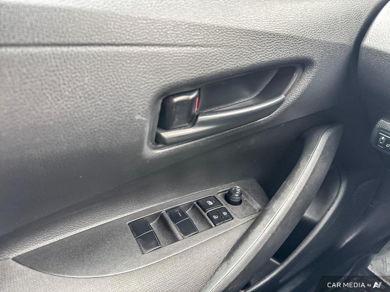 2022 Toyota Corolla LE BACKUP CAM   BLUETOOTH   KEYLESS ENTRY   LANE A Photo