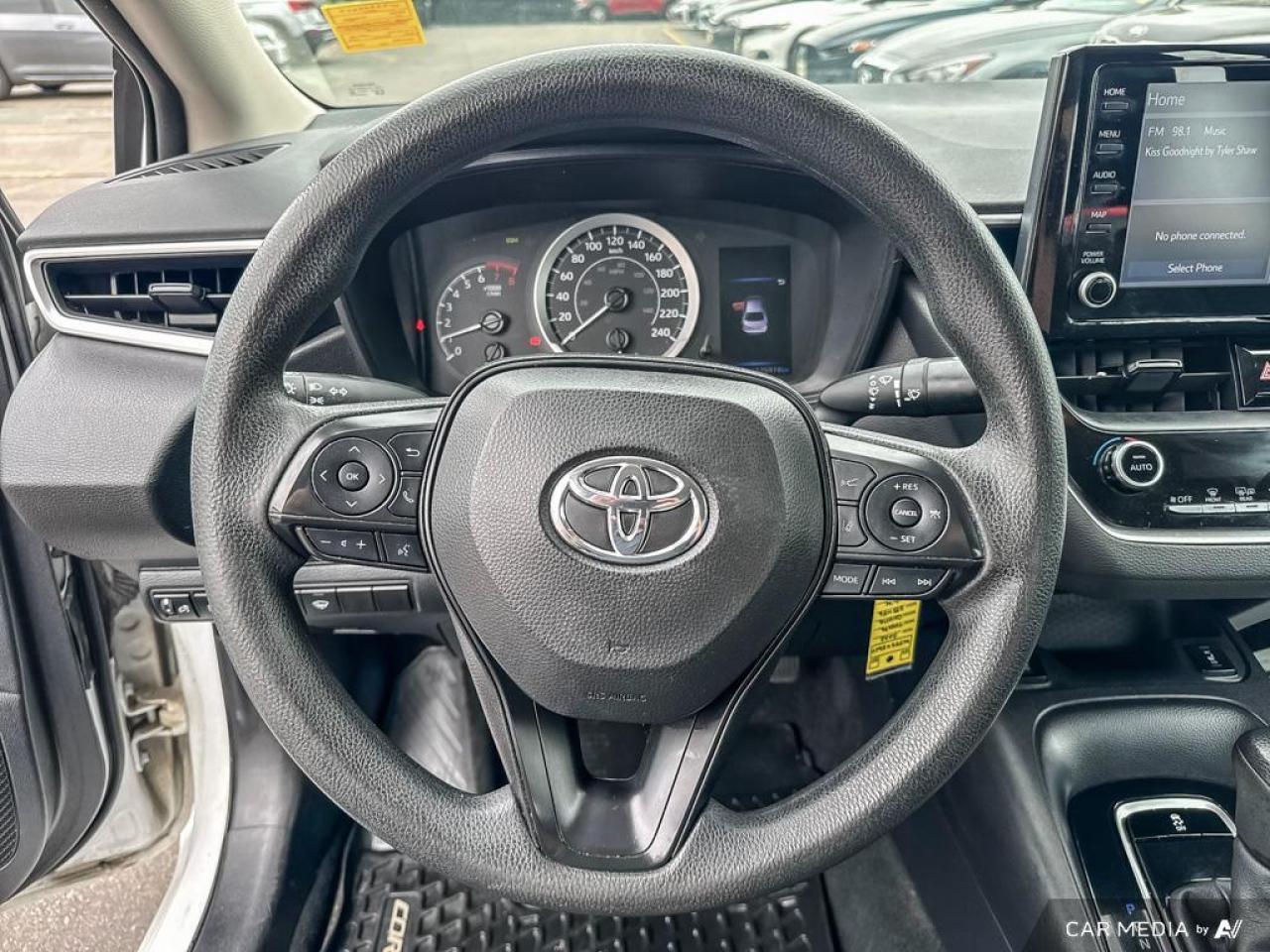 2022 Toyota Corolla LE BACKUP CAM   BLUETOOTH   KEYLESS ENTRY   LANE A Photo