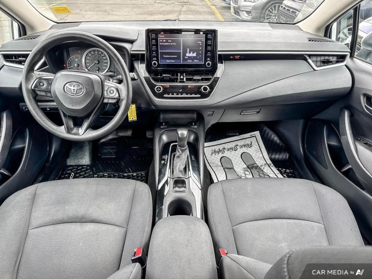 2022 Toyota Corolla LE BACKUP CAM   BLUETOOTH   KEYLESS ENTRY   LANE A Photo