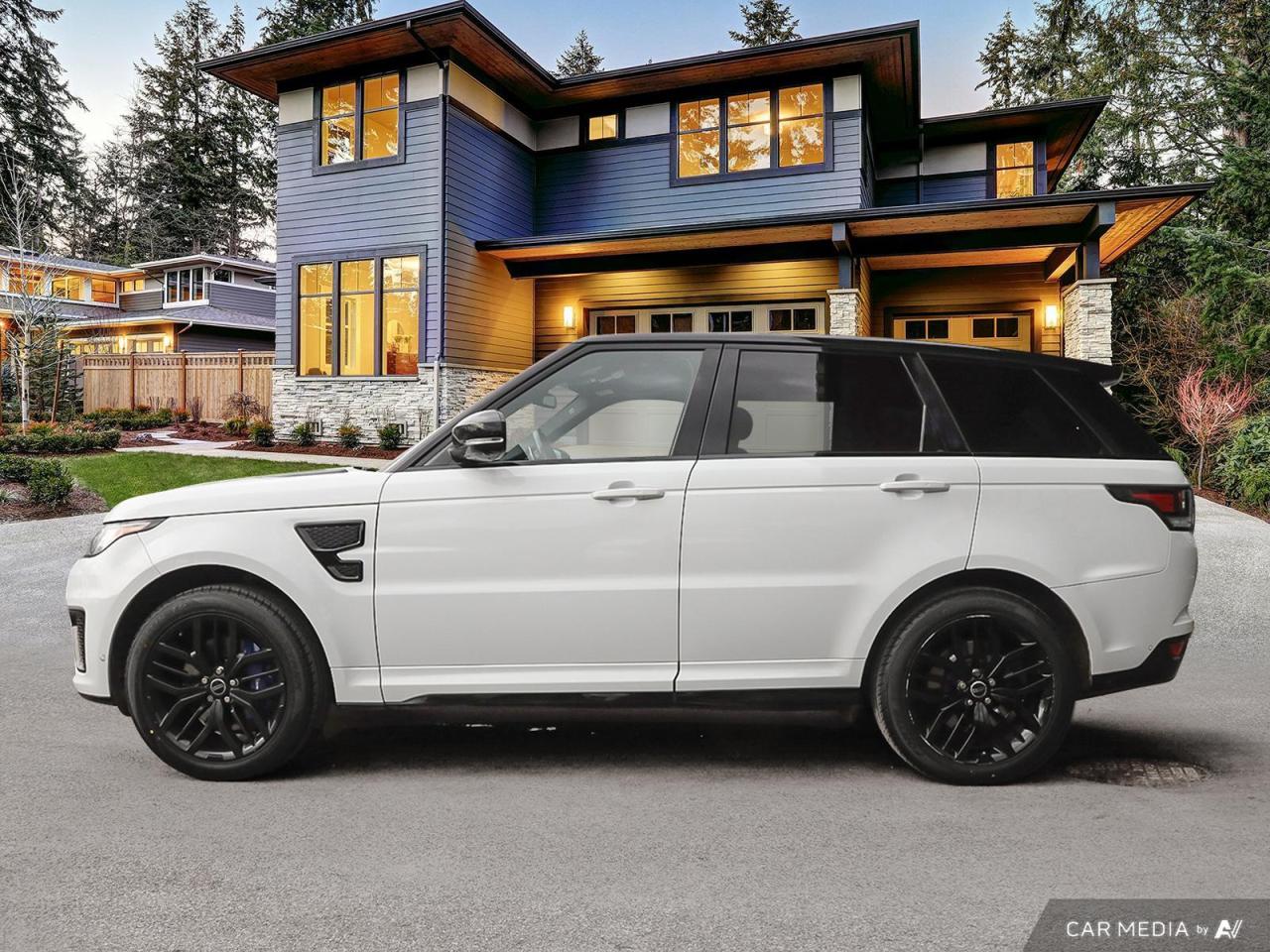 2015 Land Rover Range Rover Sport SVR   550 HP   LOW KMS Photo