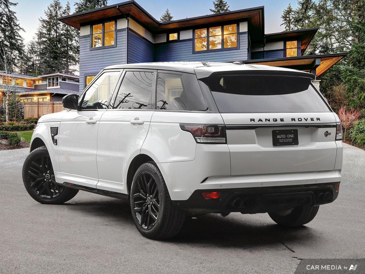 2015 Land Rover Range Rover Sport SVR   550 HP   LOW KMS Photo