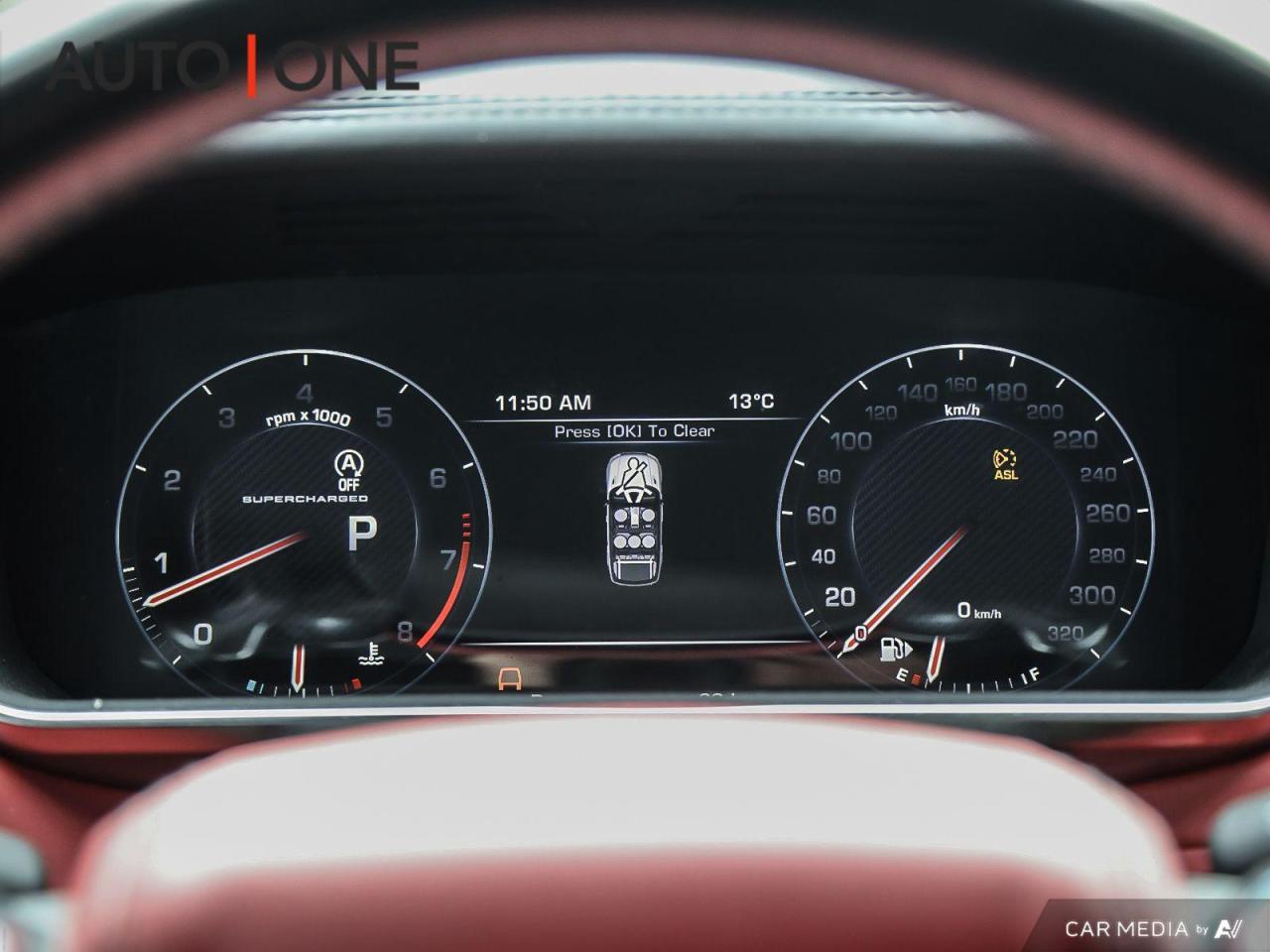 2015 Land Rover Range Rover Sport SVR   550 HP   LOW KMS Photo