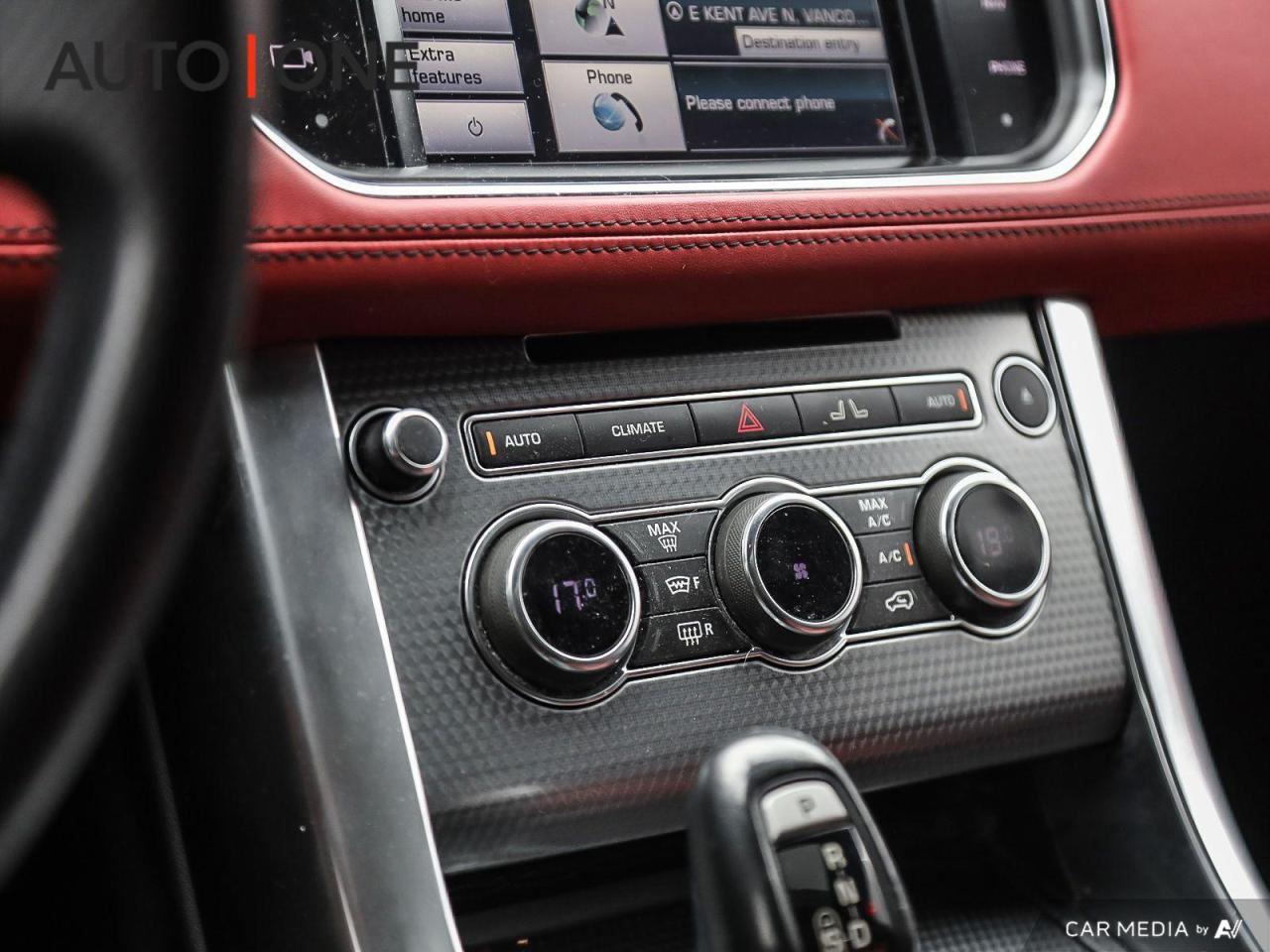 2015 Land Rover Range Rover Sport SVR   550 HP   LOW KMS Photo