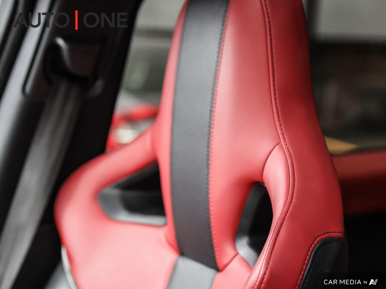 2015 Land Rover Range Rover Sport SVR   550 HP   LOW KMS Photo