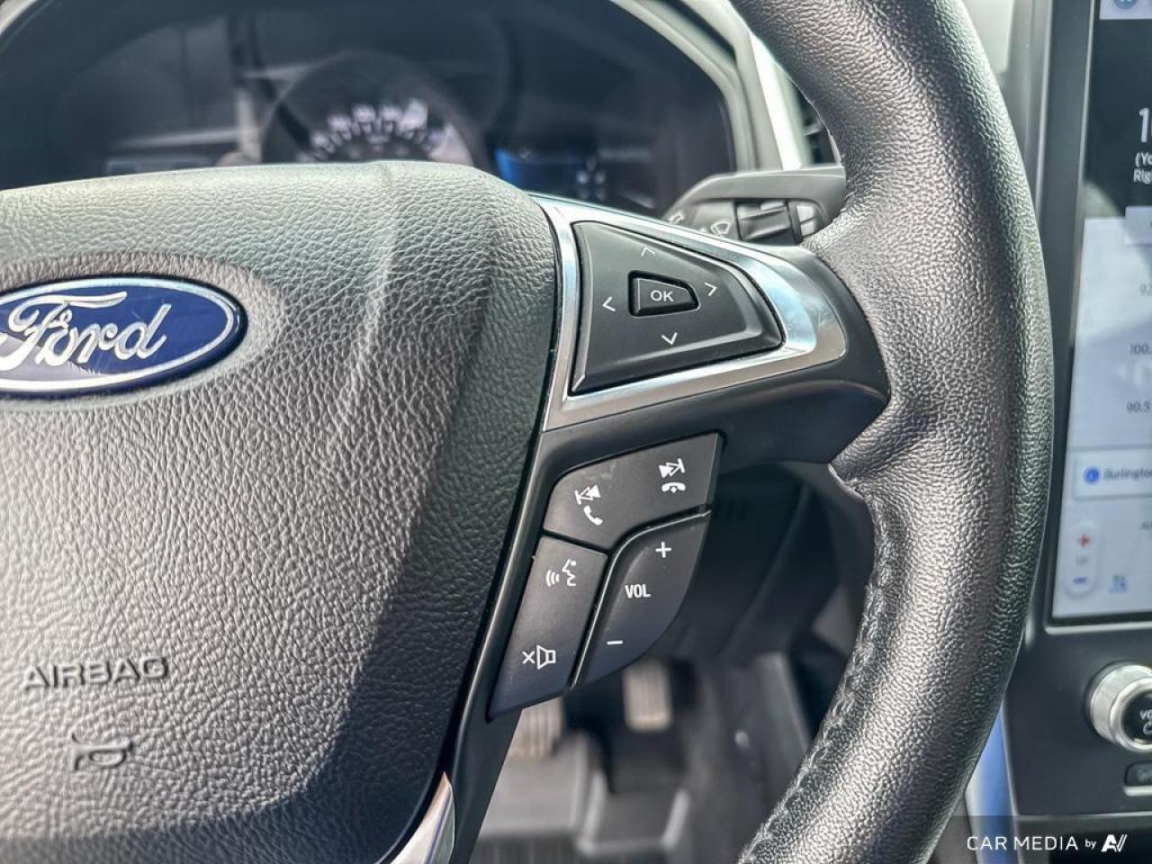 2022 Ford Edge Titanium BACKUP CAM   BLUETOOTH   HTD SEATS   KEYL Photo