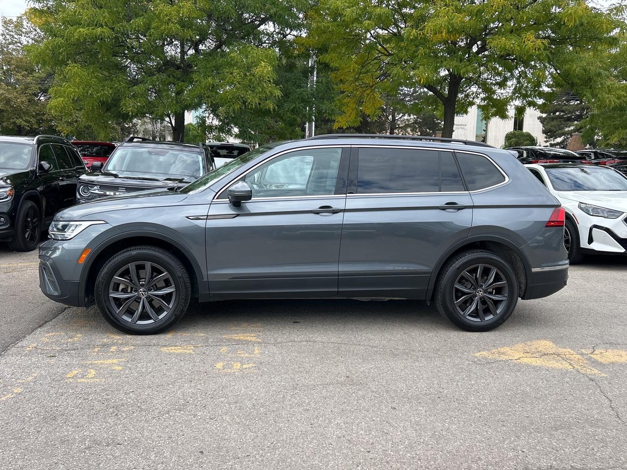 2024 Volkswagen Tiguan PANOROOF, CARPLAY, ADAPTIVE CRUISE,REMOTE STARTER Photo