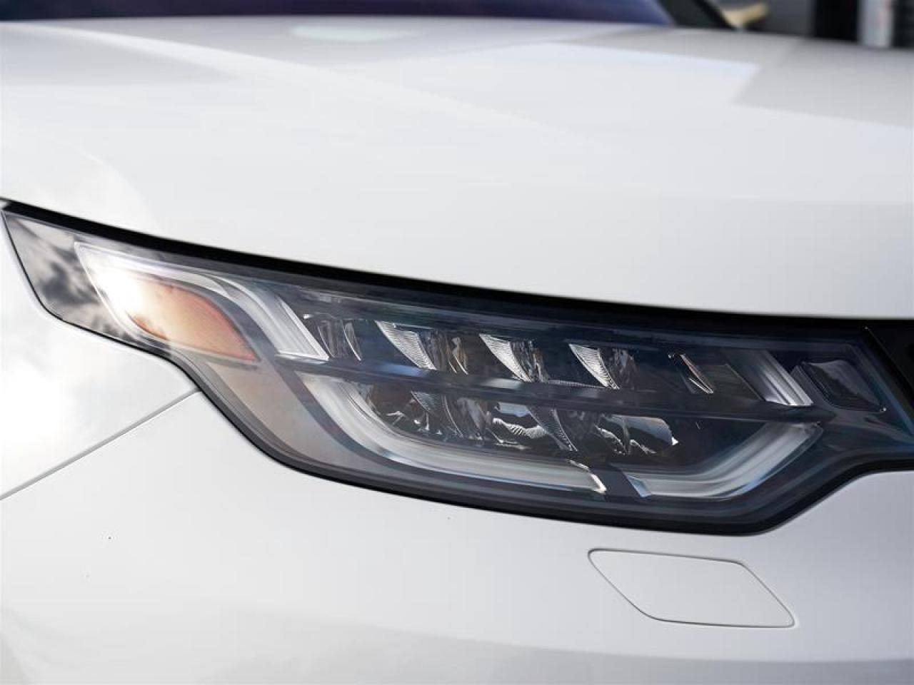 2020 Land Rover Discovery SE Photo