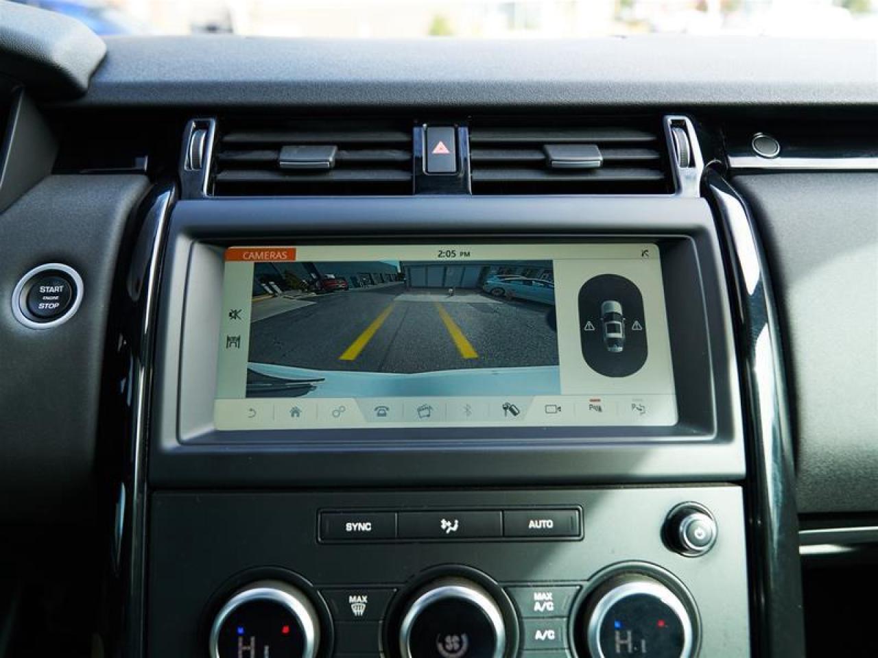 2020 Land Rover Discovery SE Photo