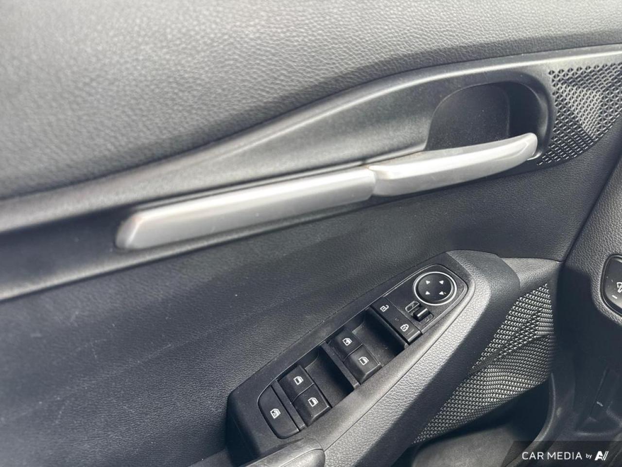 2021 Kia Seltos LX BACKUP CAM   BLUETOOTH   HTD SEATS   KEYLESS EN Photo