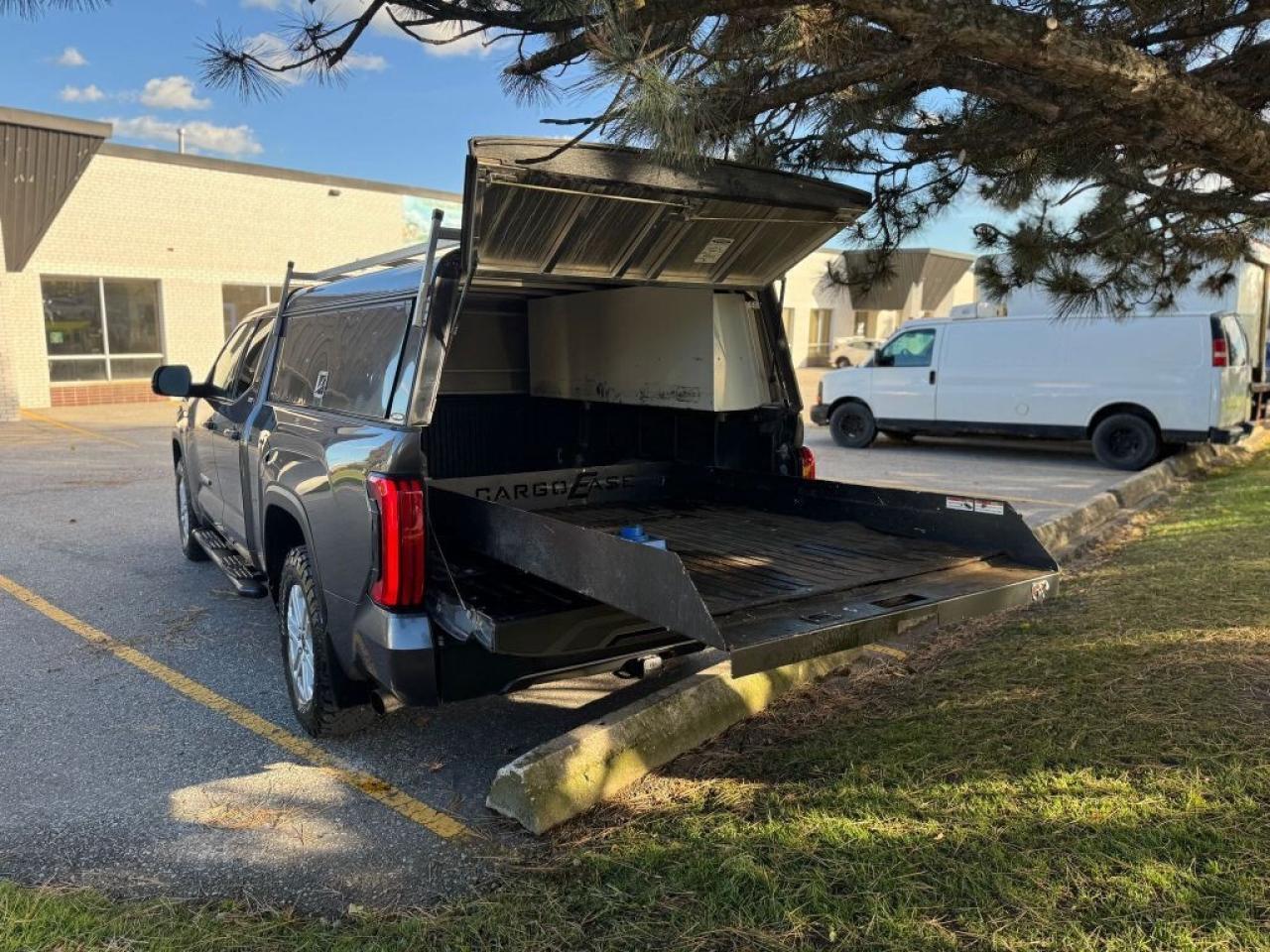 2023 Toyota Tundra 4x4 Double Cab Sr Photo