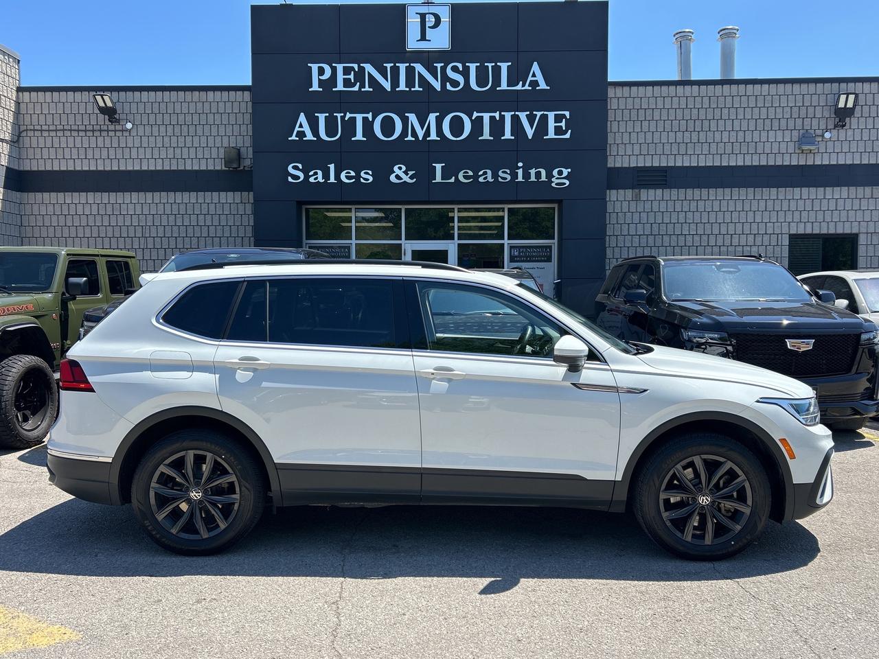 2024 Volkswagen Tiguan NEW TIRES & BRAKES, PANOROOF,CARPLAY, REMOTE START Photo