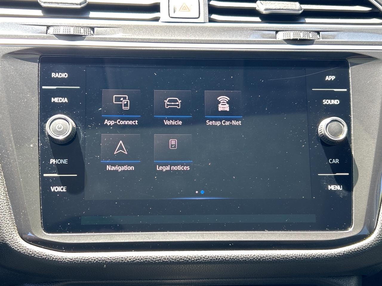 2024 Volkswagen Tiguan NEW TIRES & BRAKES, PANOROOF,CARPLAY, REMOTE START Photo
