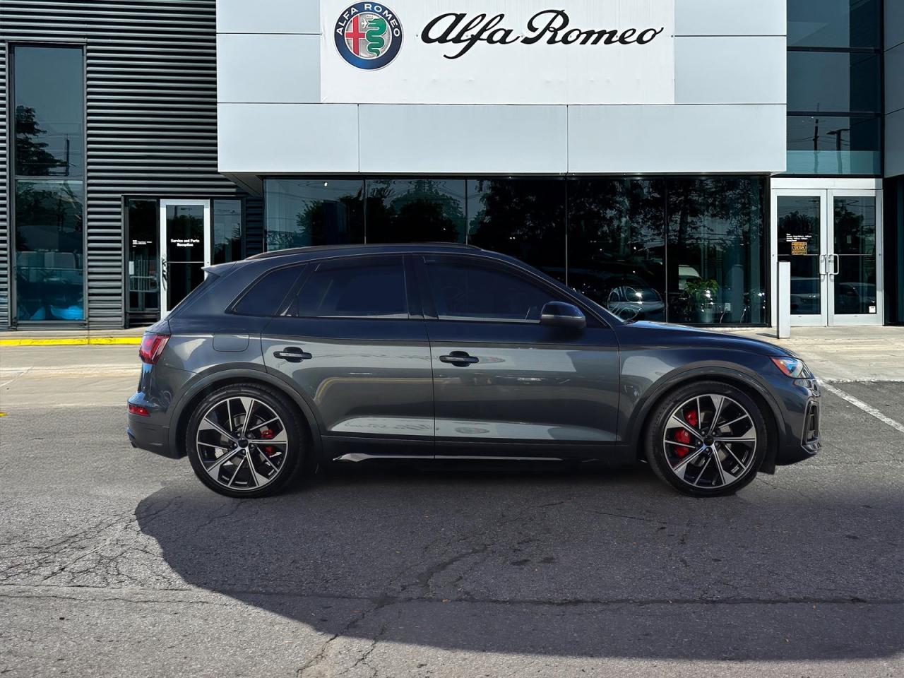 2023 Audi SQ5 3.0T Progressiv quattro 8sp Tiptronic Photo