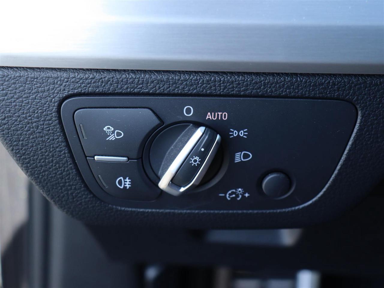 2023 Audi SQ5 3.0T Progressiv quattro 8sp Tiptronic Photo