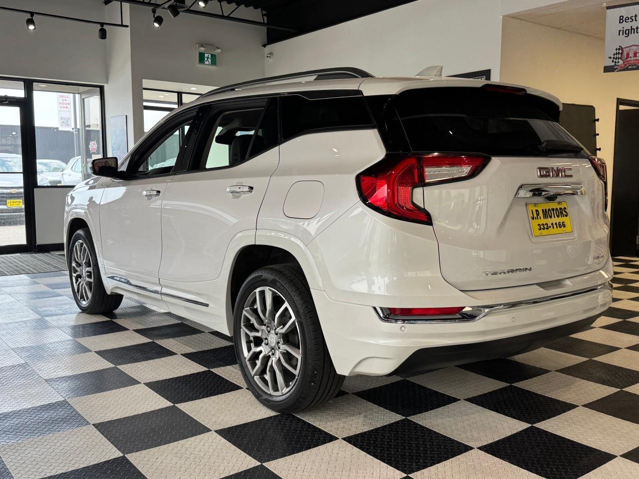 2022 GMC Terrain Denali AUTO PARKING   BACKUP CAM   BLUETOOTH   HUD Photo