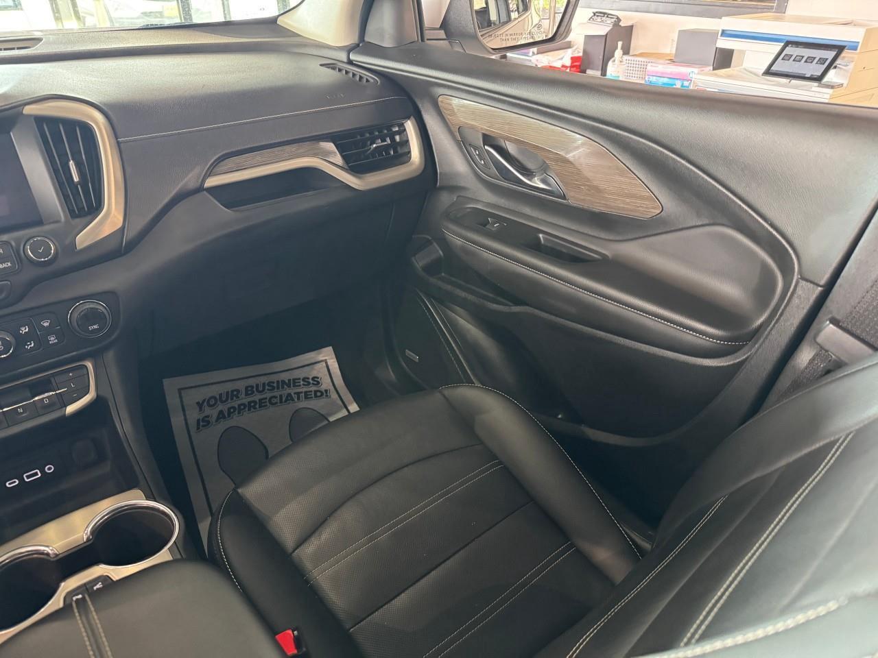 2022 GMC Terrain Denali AUTO PARKING   BACKUP CAM   BLUETOOTH   HUD Photo