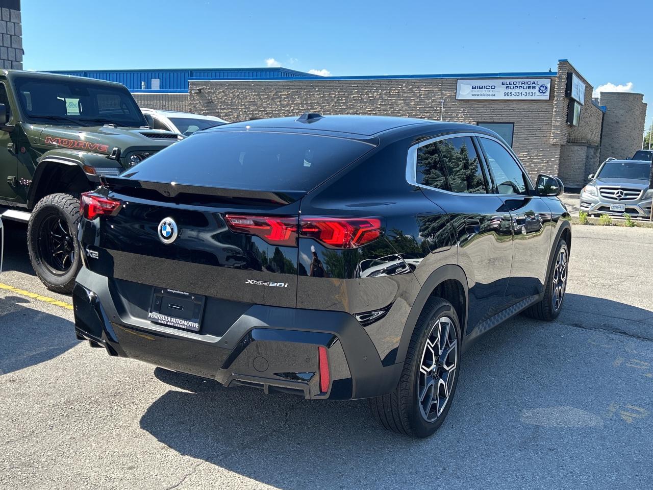 2025 BMW X2 AMBIENT LIGHT, PANO, PARK ASSIST, NAV, CARPLAY Photo