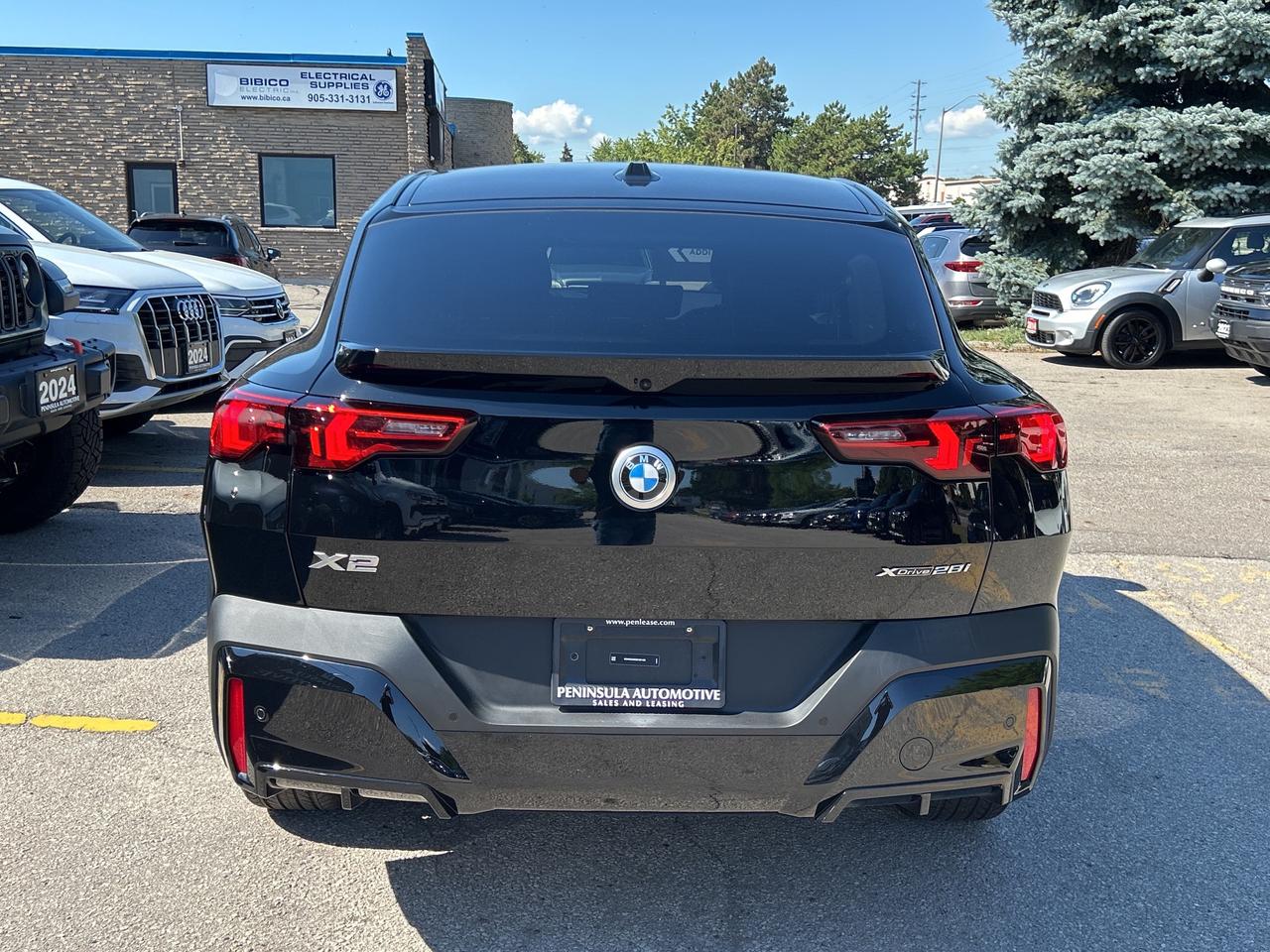 2025 BMW X2 AMBIENT LIGHT, PANO, PARK ASSIST, NAV, CARPLAY Photo
