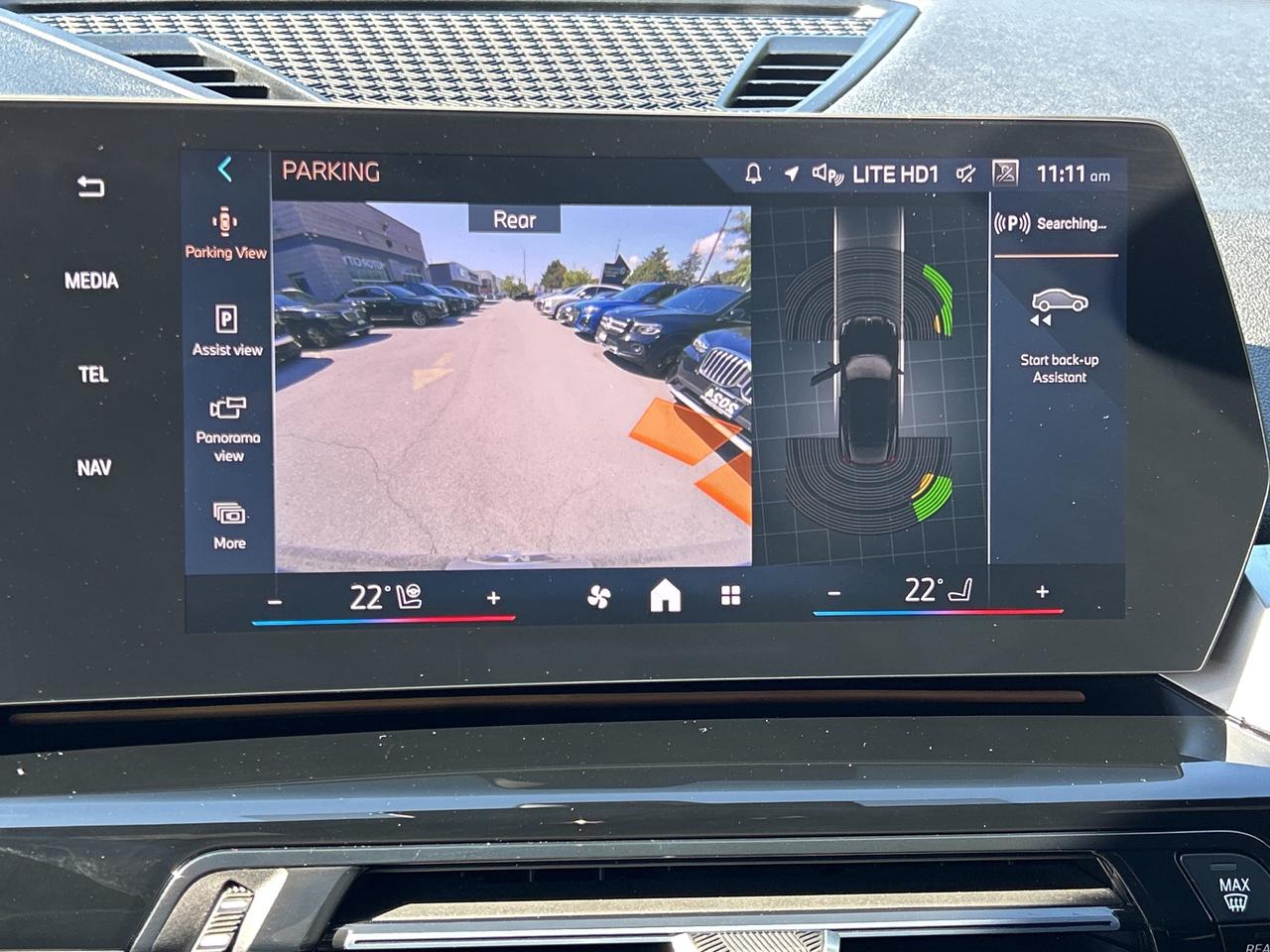 2025 BMW X2 AMBIENT LIGHT, PANO, PARK ASSIST, NAV, CARPLAY Photo