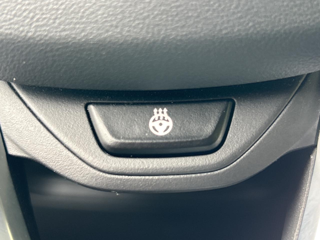 2024 BMW X3 AMBIENT LIGHT,PANOROOF, CARPLAY,NAVI,NEW TIRES Photo