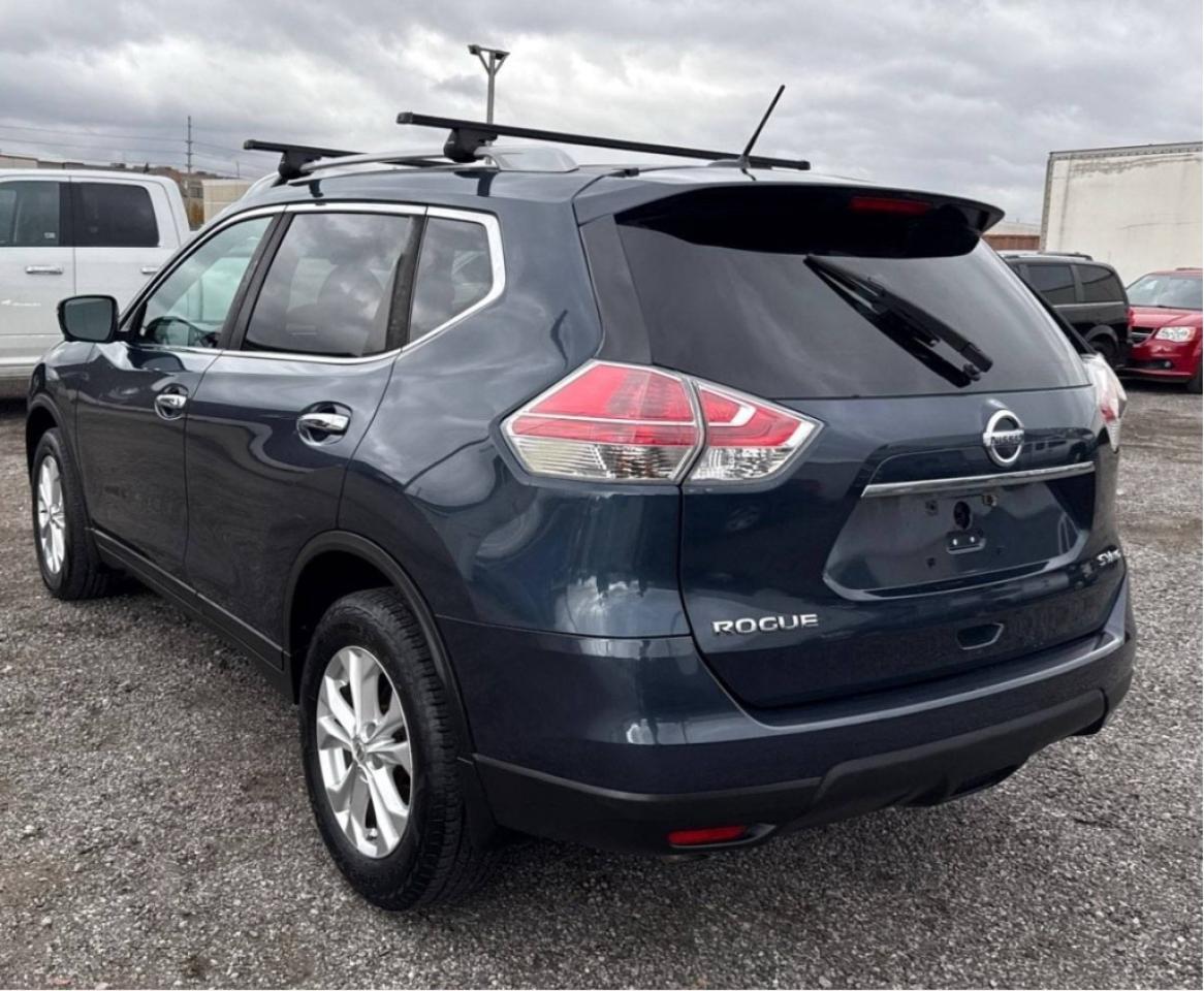2016 Nissan Rogue SV Photo