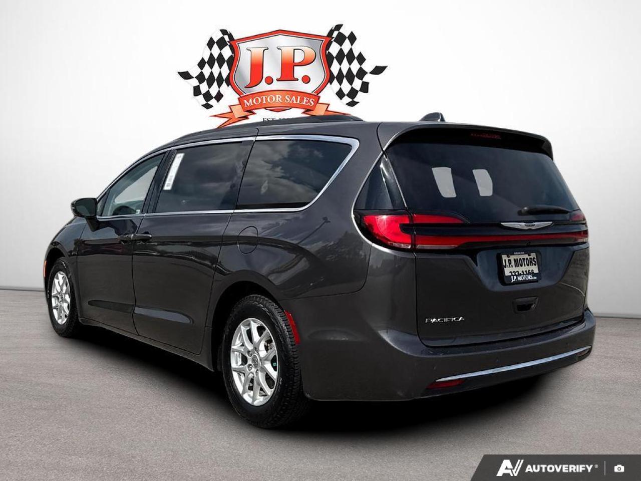 2022 Chrysler Pacifica Touring L BLUETOOTH   HTD SEATS   KEYLESS ENTRY Photo3