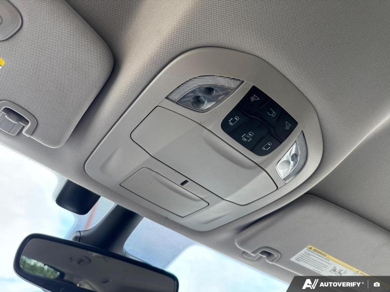 2022 Chrysler Pacifica Touring L BLUETOOTH   HTD SEATS   KEYLESS ENTRY Photo