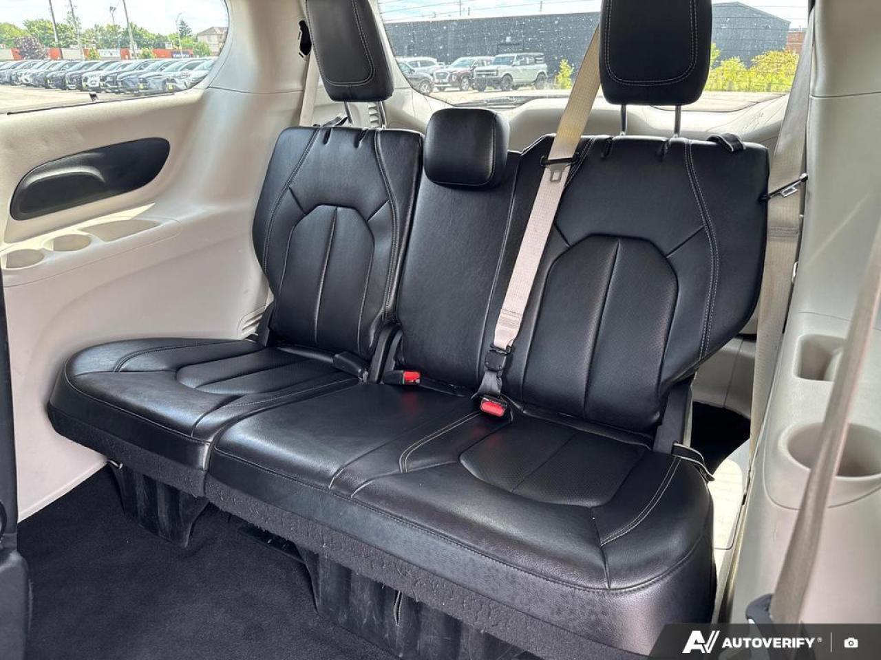 2022 Chrysler Pacifica Touring L BLUETOOTH   HTD SEATS   KEYLESS ENTRY Photo