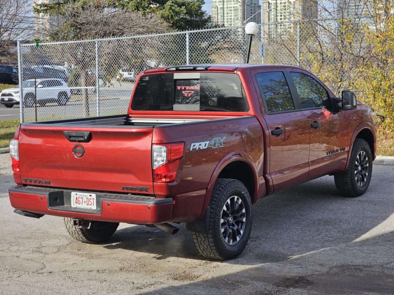 2018 Nissan Titan 4x4 Crew Cab Photo