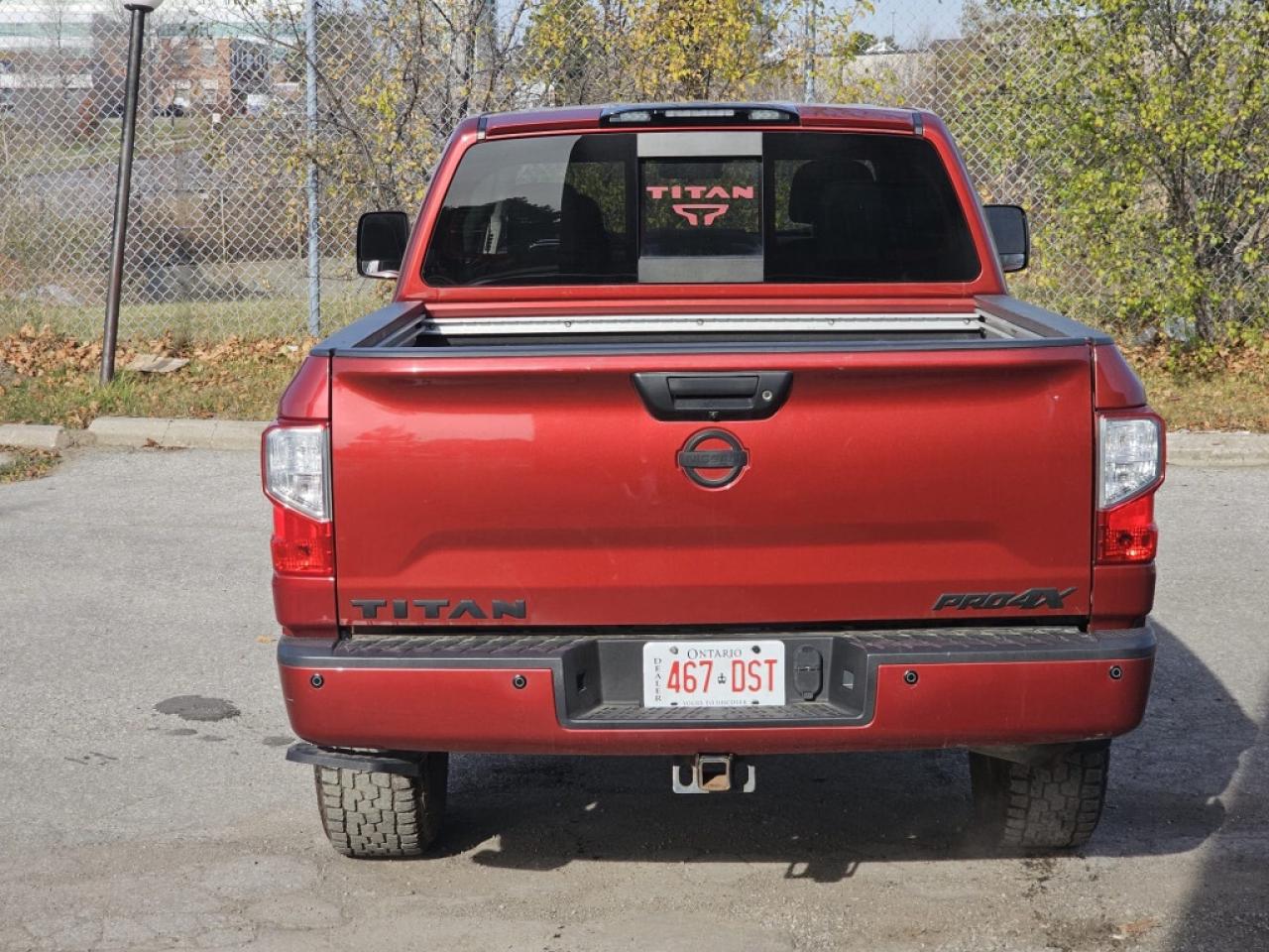 2018 Nissan Titan 4x4 Crew Cab Photo