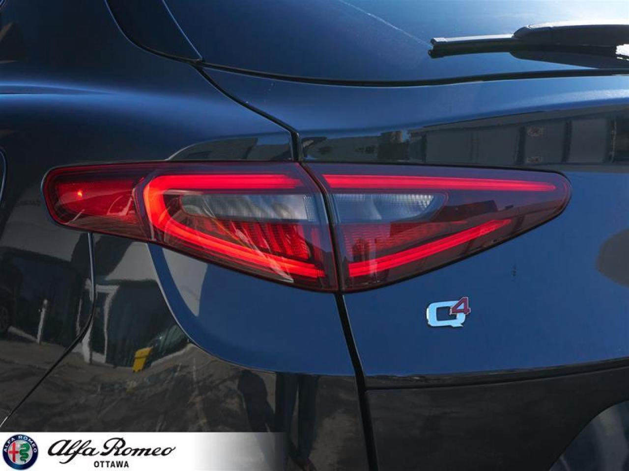 2022 Alfa Romeo Stelvio TI AWD Photo