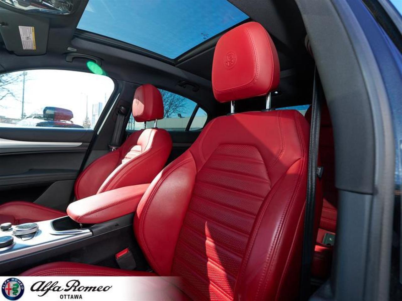 2022 Alfa Romeo Stelvio TI AWD Photo