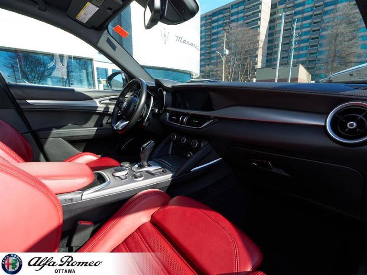 2022 Alfa Romeo Stelvio TI AWD Photo