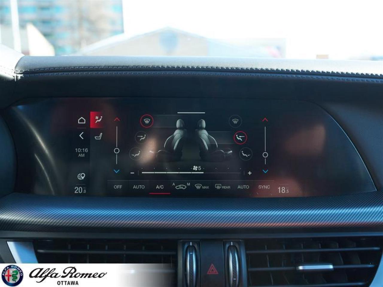 2022 Alfa Romeo Stelvio TI AWD Photo